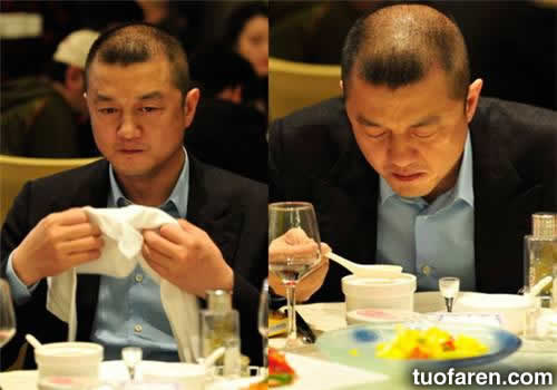 李亚鹏最近脱发照片