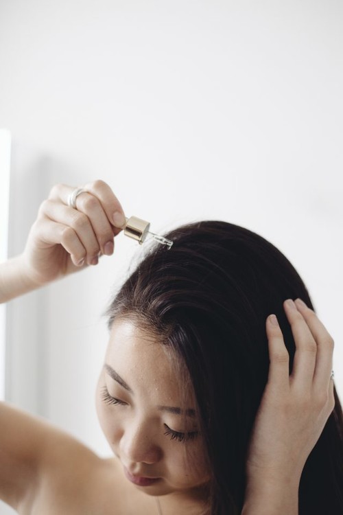 干性头发的5种最佳DIY治疗_阿甘油