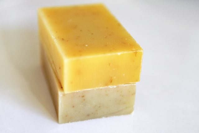 燕麦片肥皂吸收油脂