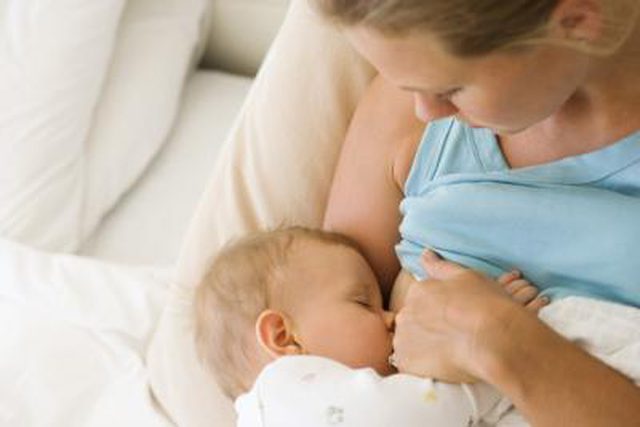 羊毛脂来治疗因母乳喂养而导致的乳头皲裂