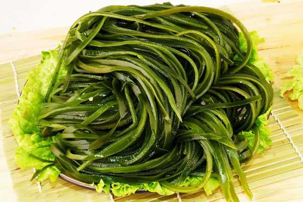 海带中含有多种健康头发所需的营养素