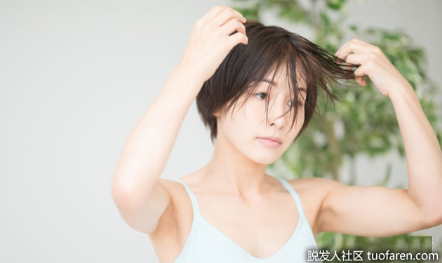 透过养发液整顿头皮环境