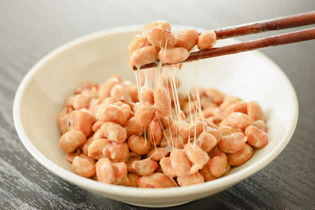 有效防止头发稀疏的食品——纳豆